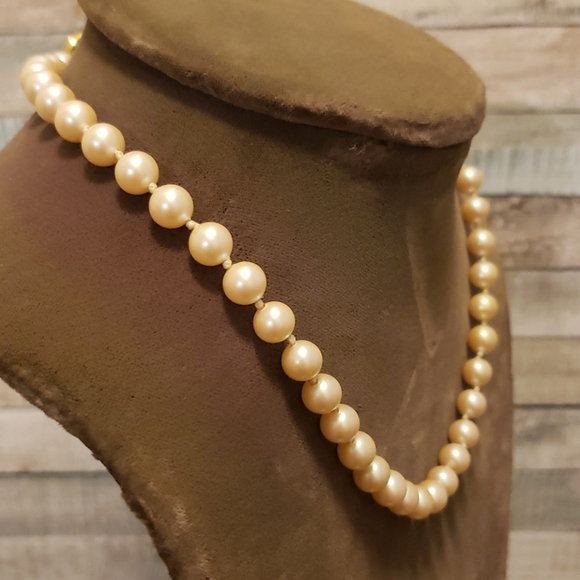 Vintage Jewelry - Vintage 16" Pearl Necklace